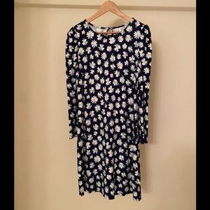 Old Navy daisy print dress